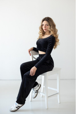 Костюм жіночий